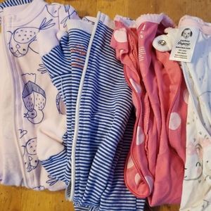 Newborn girl clothing